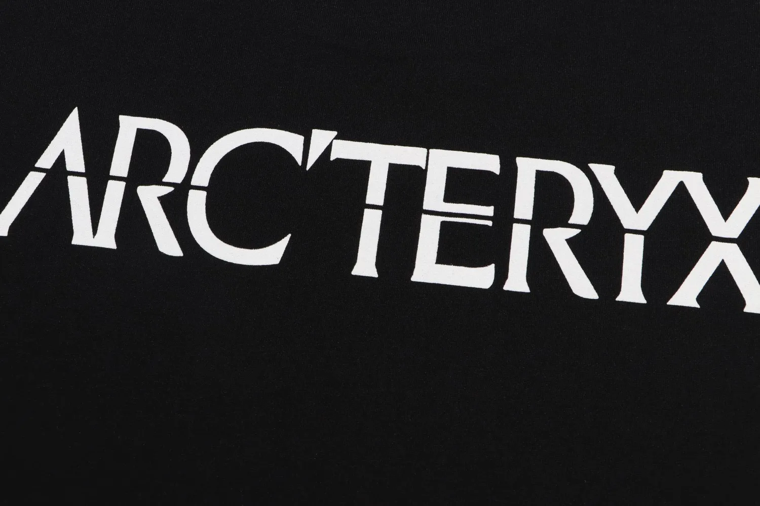 Arc’teryx ARC 23SS T 60 ， g 。 Breathable， ， ， 。 logo ， 。 ， 。 ， ， ， ， 。 Size:XS-L